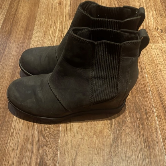 Black Sorel Joan Artic Boots - Picture 3 of 5